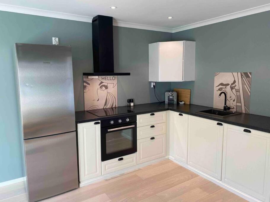 Modern Apartment Near City Center - Parking Available Sandefjord Extérieur photo