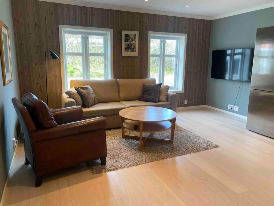 Modern Apartment Near City Center - Parking Available Sandefjord Extérieur photo